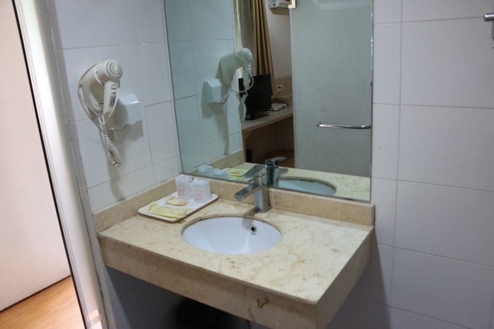 Yixin Business Hotel Kanton Exteriér fotografie